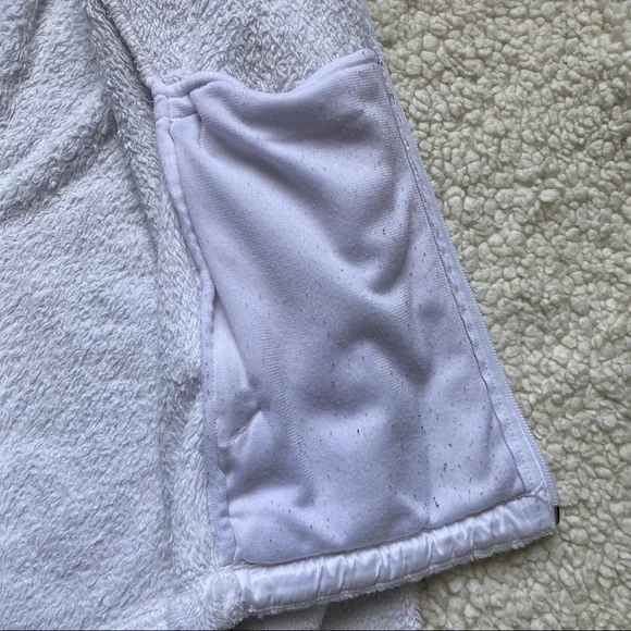 The North Face Jacket - Picture 13 of 13